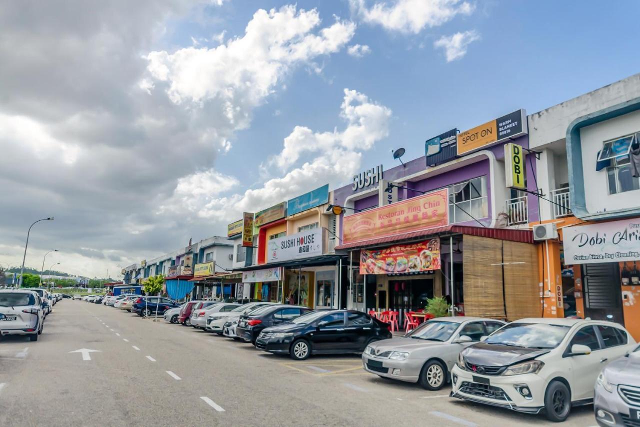 Spot On 89816 Warm Blanket Hotel Johor Bahru Ngoại thất bức ảnh